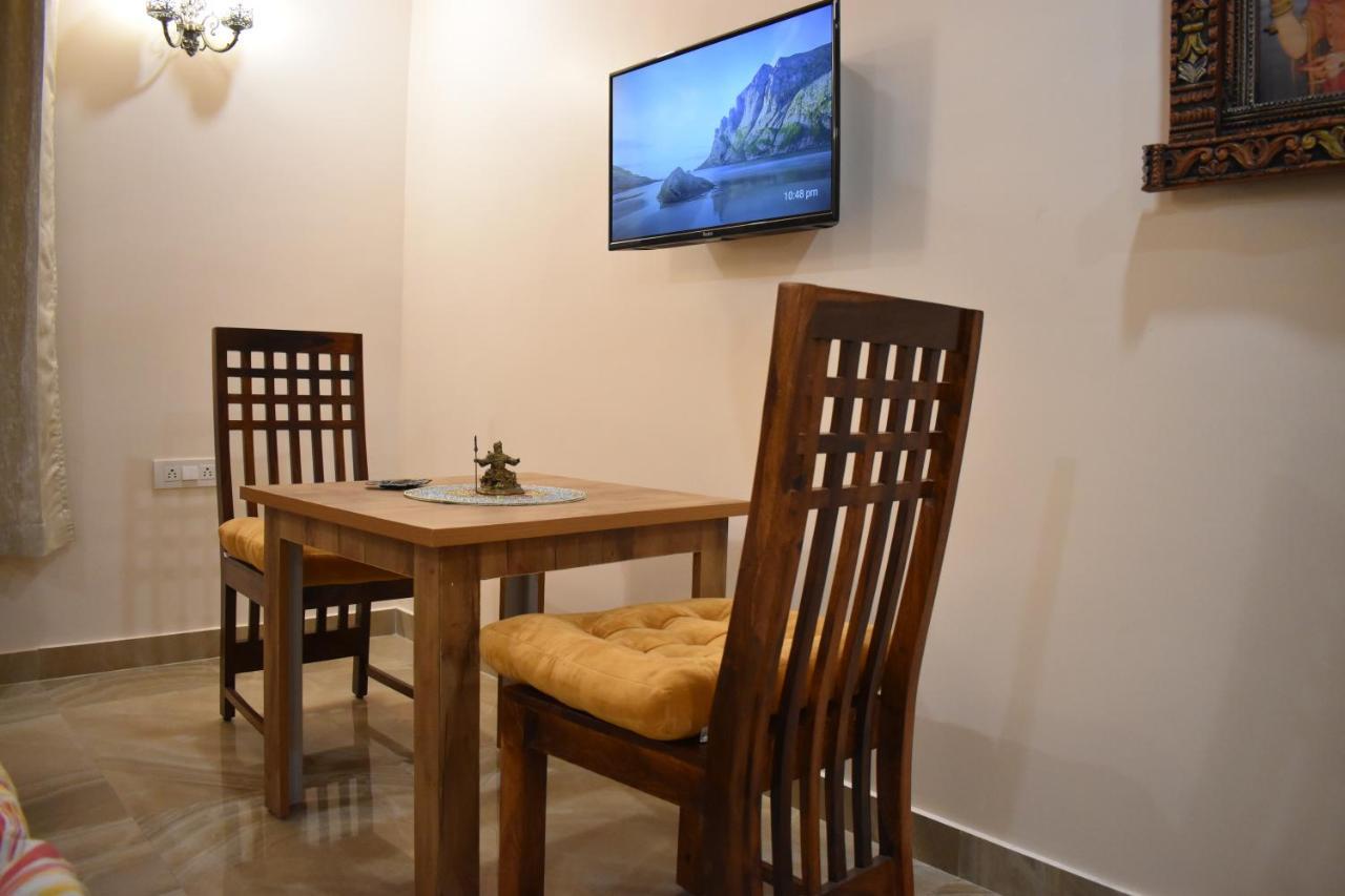 Idyllic Private Cottage W/King Bed + Mountain View Kasauli Exterior photo