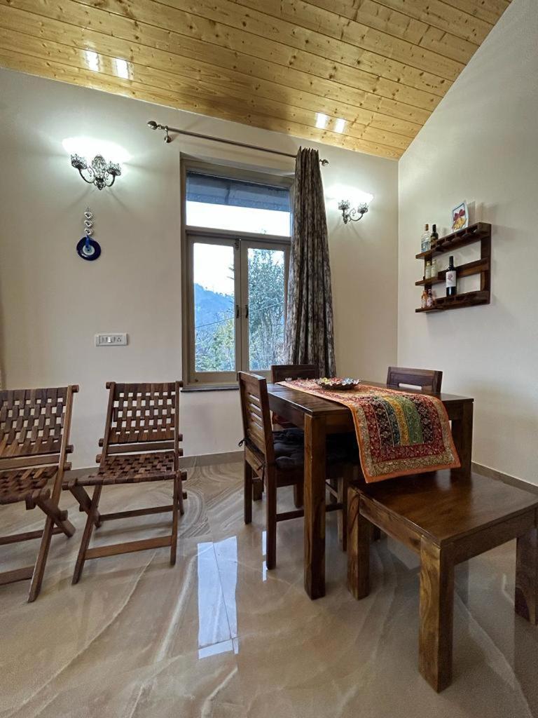 Idyllic Private Cottage W/King Bed + Mountain View Kasauli Exterior photo