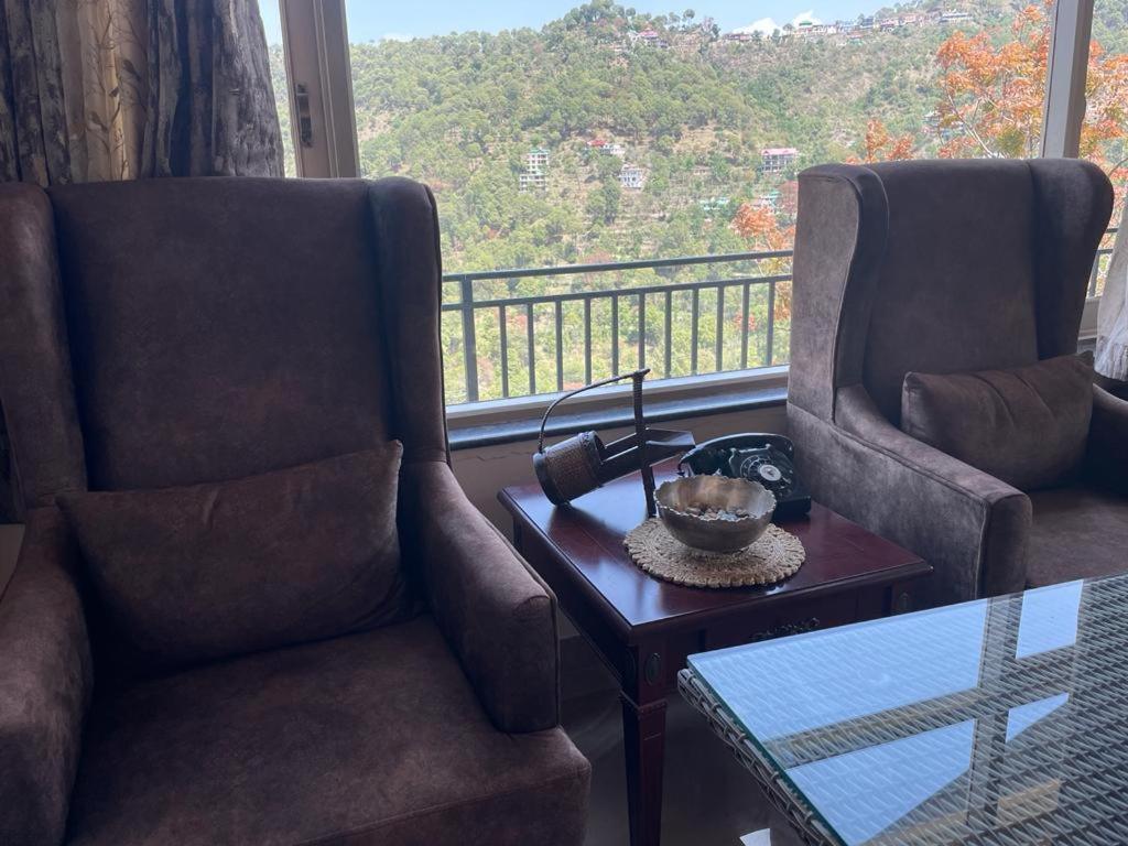 Idyllic Private Cottage W/King Bed + Mountain View Kasauli Exterior photo
