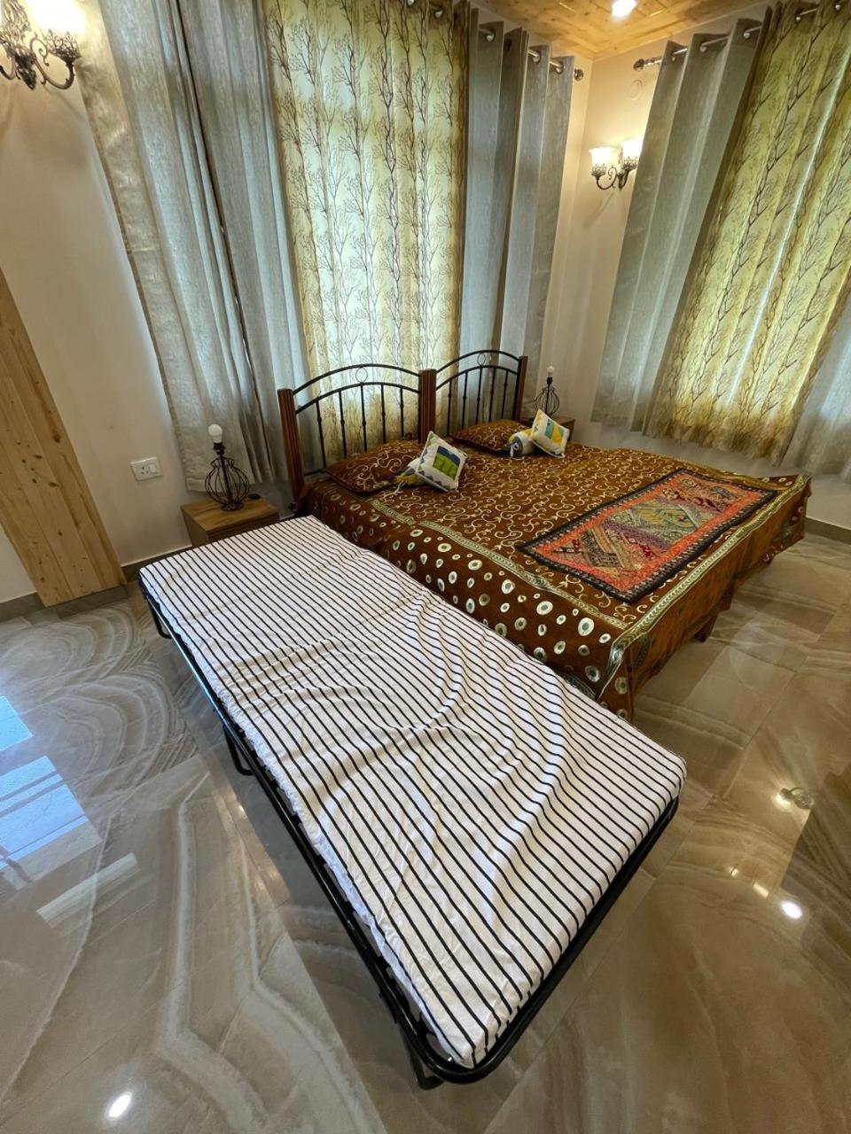 Idyllic Private Cottage W/King Bed + Mountain View Kasauli Exterior photo